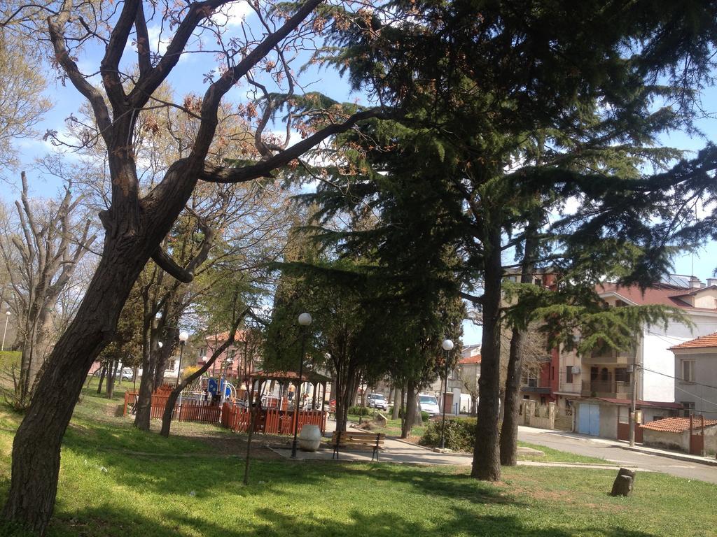 Emona Apartment Burgas City Exterior foto