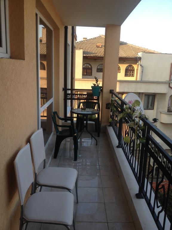 Emona Apartment Burgas City Exterior foto