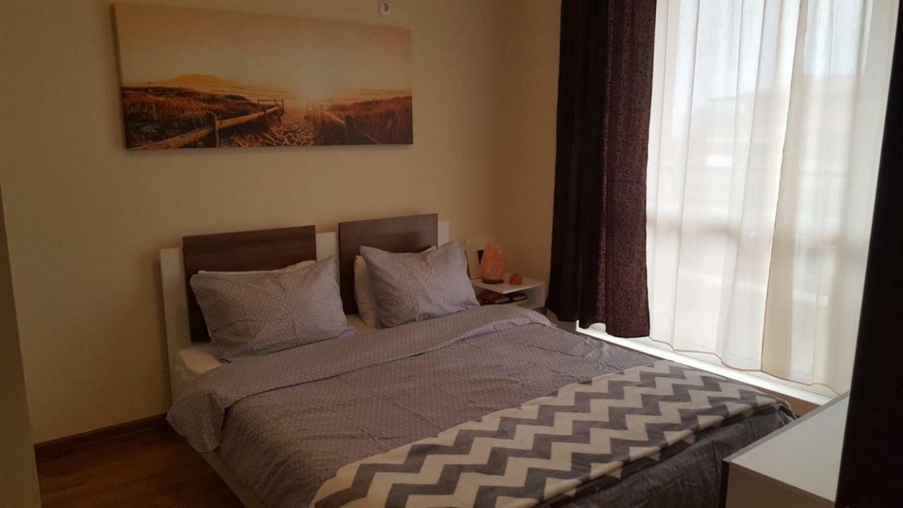 Emona Apartment Burgas City Exterior foto